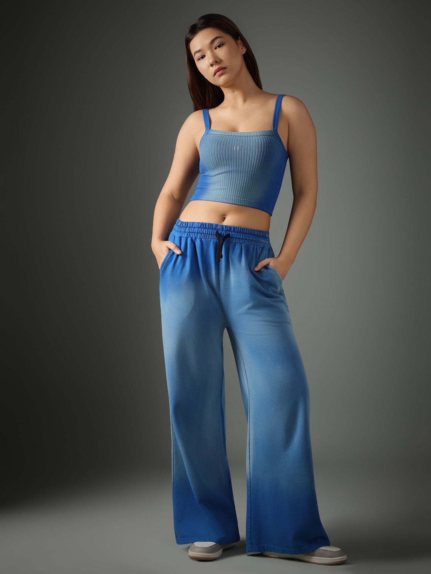 Spray Wash Baggy Joggers – Blue