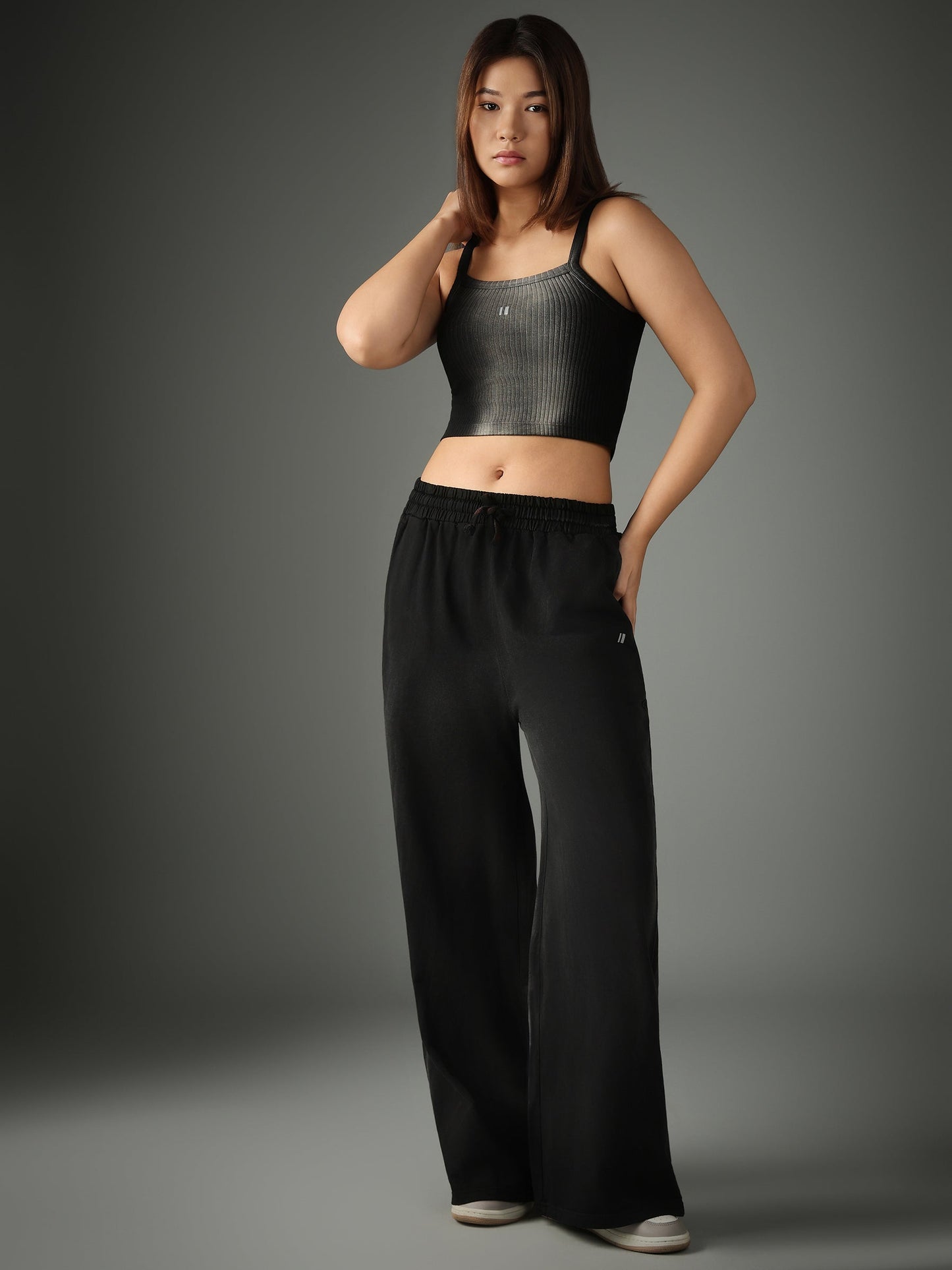 Spray Wash Baggy Joggers – Black