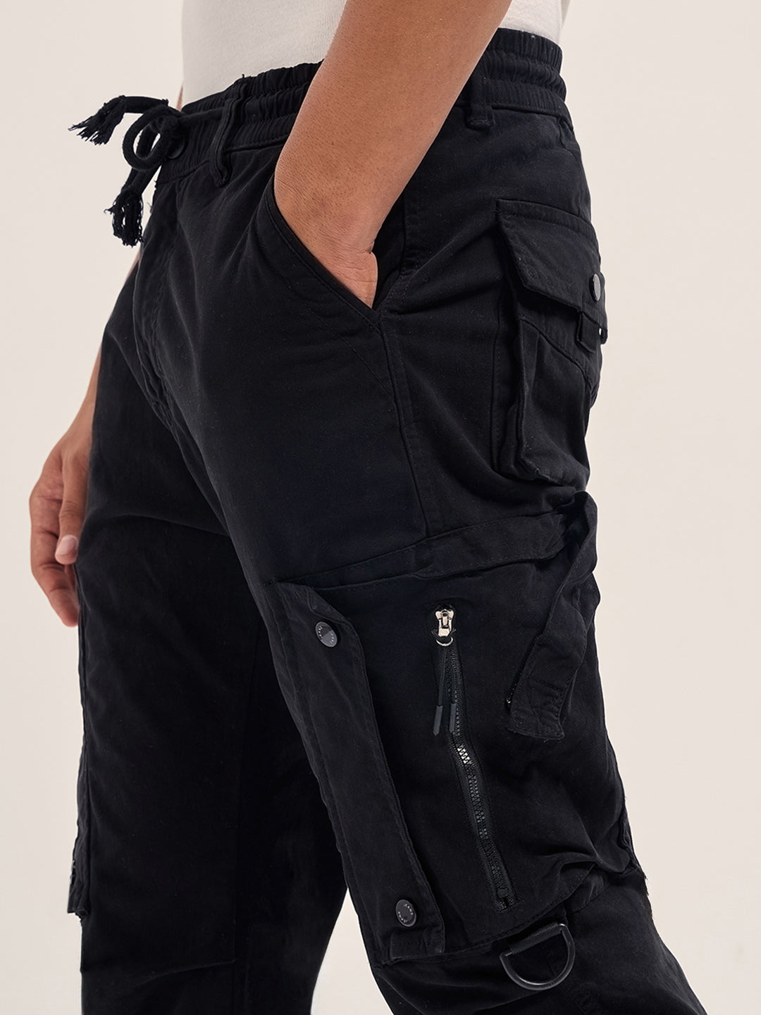 Men Solid Cotton Relaxed Fit Cargo CAR-AMIGOY-BK