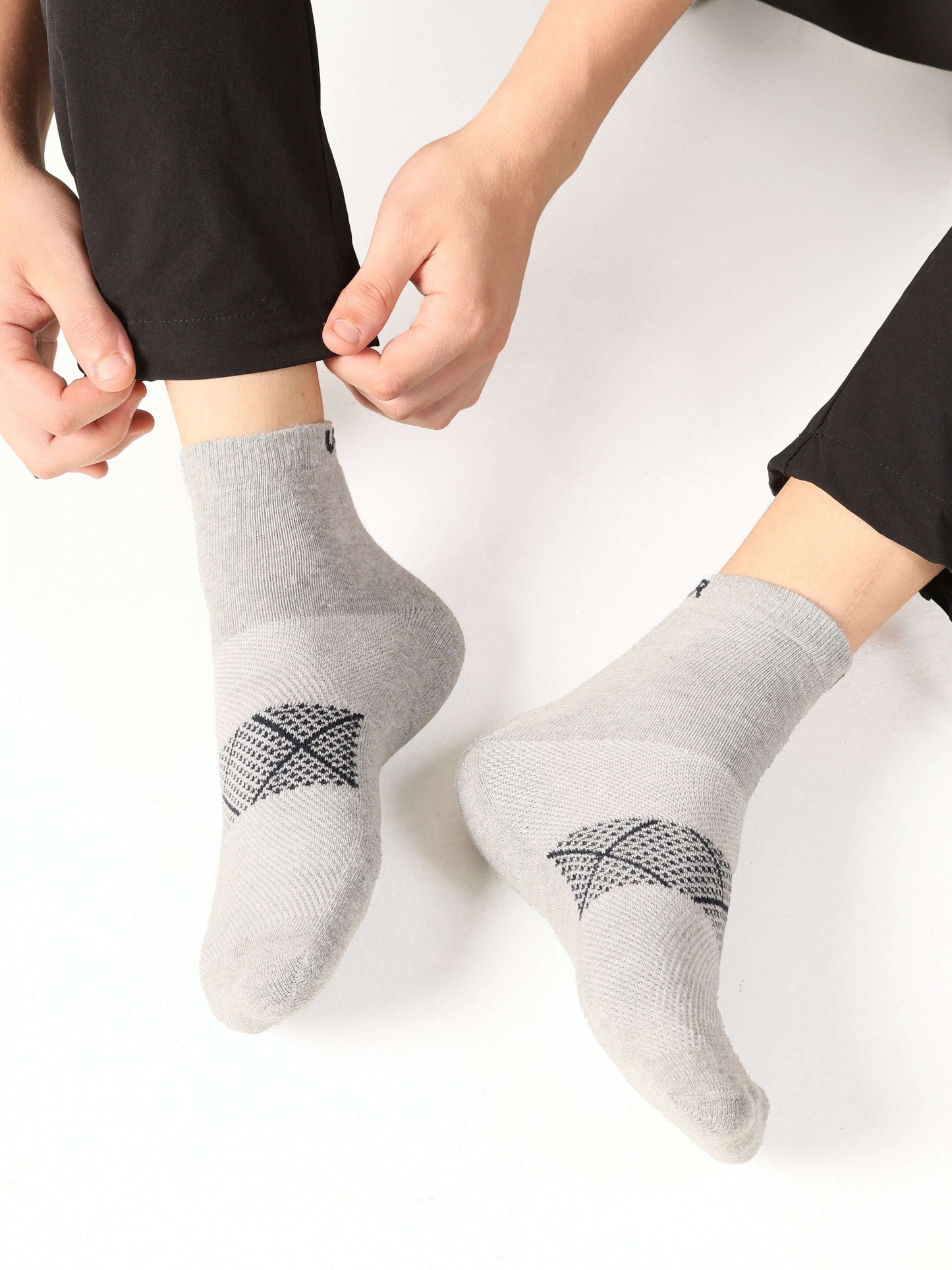 TRAVEL FRESH PRO 7 Days No Smell Socks |Cool Tech + UV Protectant + Anti Odour