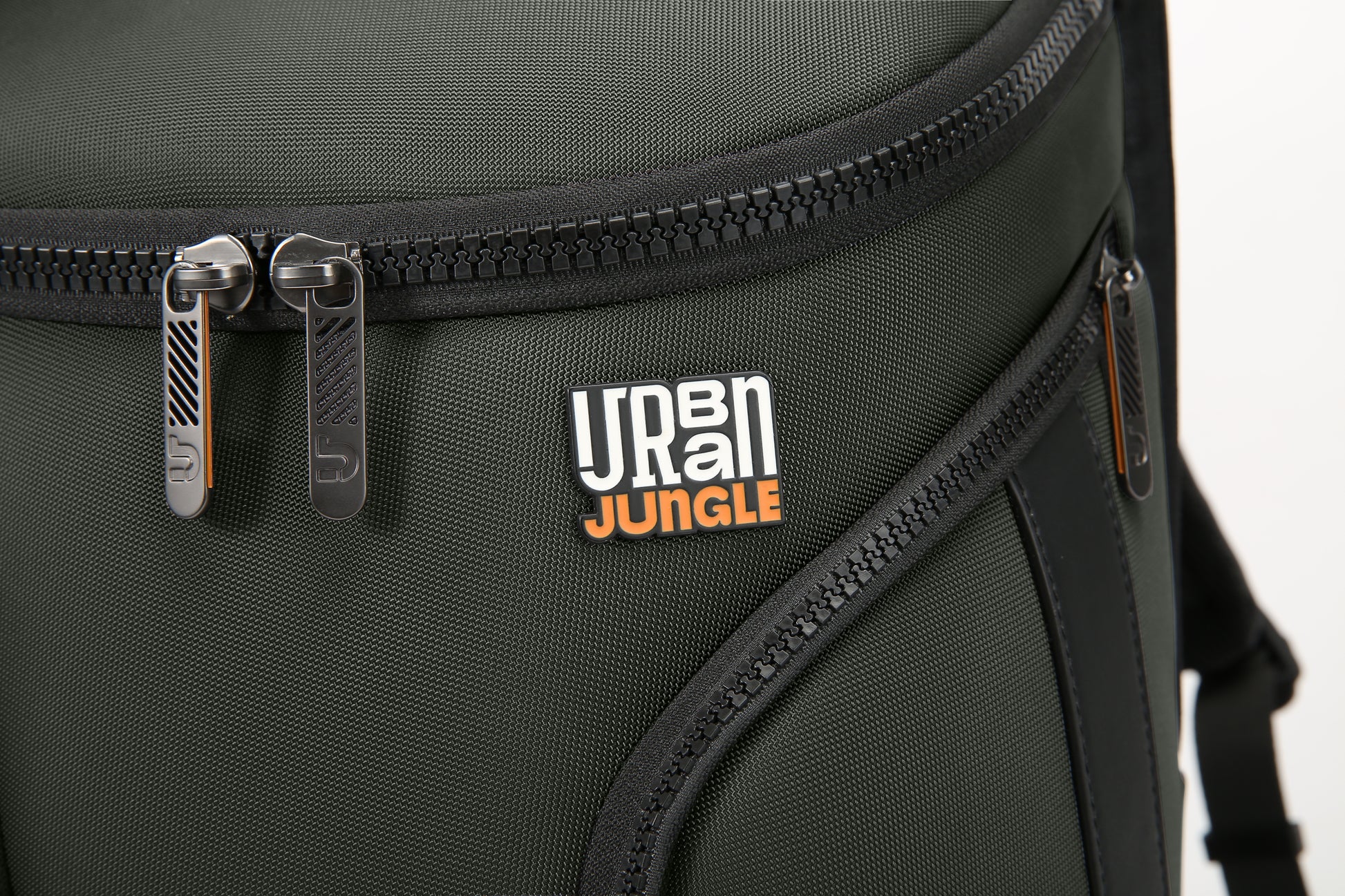 City Run Backpack -Olive-Large | Urban Jungle at Broadway