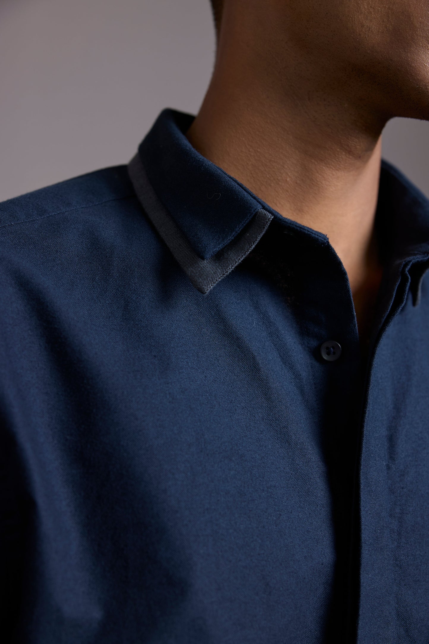 MIDNIGHT CONTRAST OXFORD SHIRT