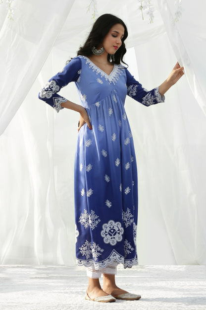 Blue Ombre Scallop Embroidered Kurta Set