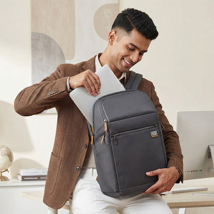 Layover Backpack -Grey-Large | Urban Jungle at Broadway