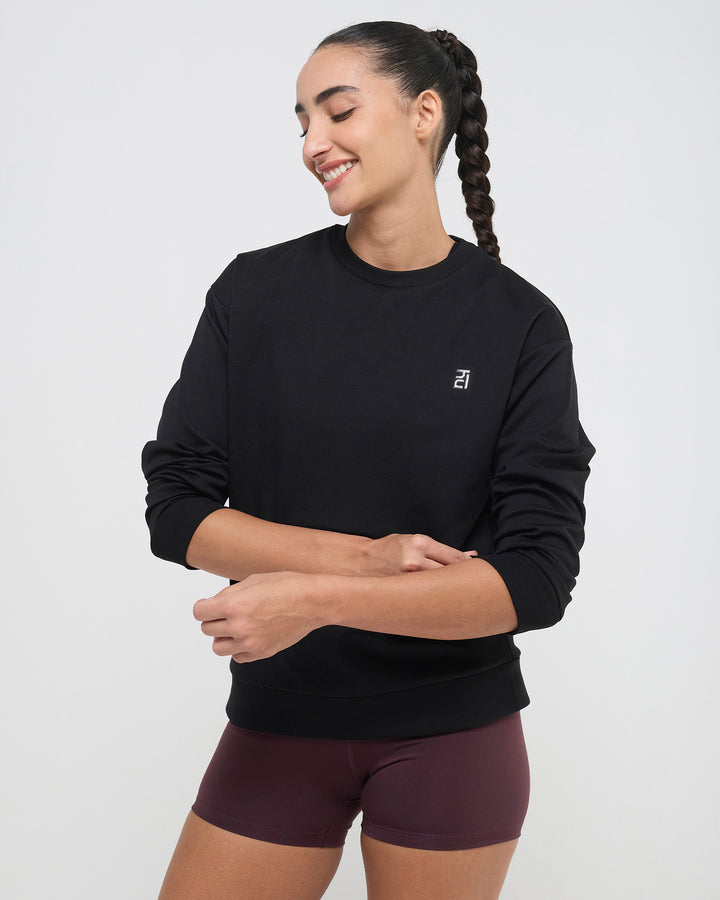 Essential CrewNeck Sweatshirt | Hunnit at Broadway