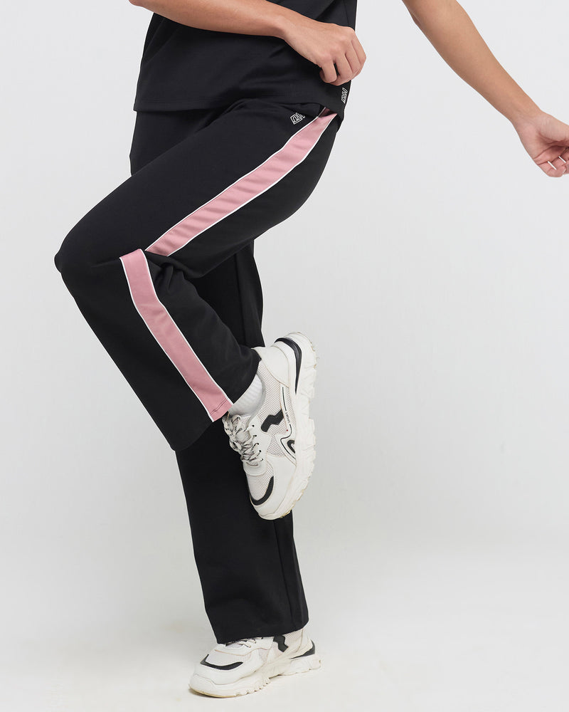 Wave Straight Pants | Hunnit at Broadway