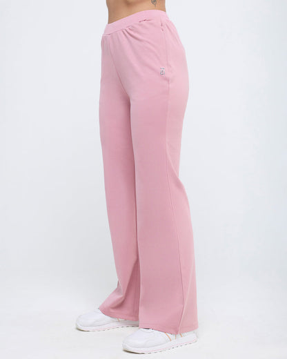 Essential Flare Pants | Hunnit at Broadway