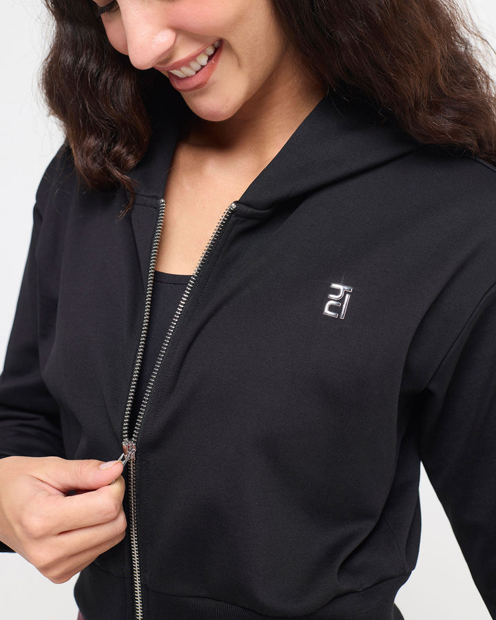 Essential Cropped Jacket | Hunnit at Broadway