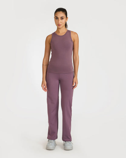 Zen Straight - Fit Pants | Hunnit at Broadway