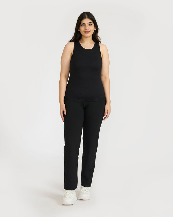Zen Straight - Fit Pants | Hunnit at Broadway