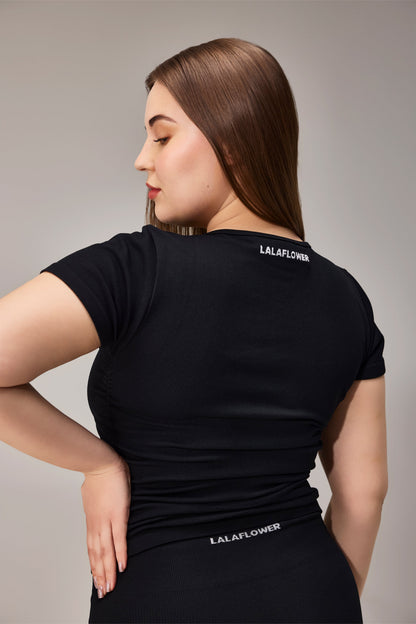 SEAMLESS TSHIRT - BLACK | LALAFLOWER at Broadway