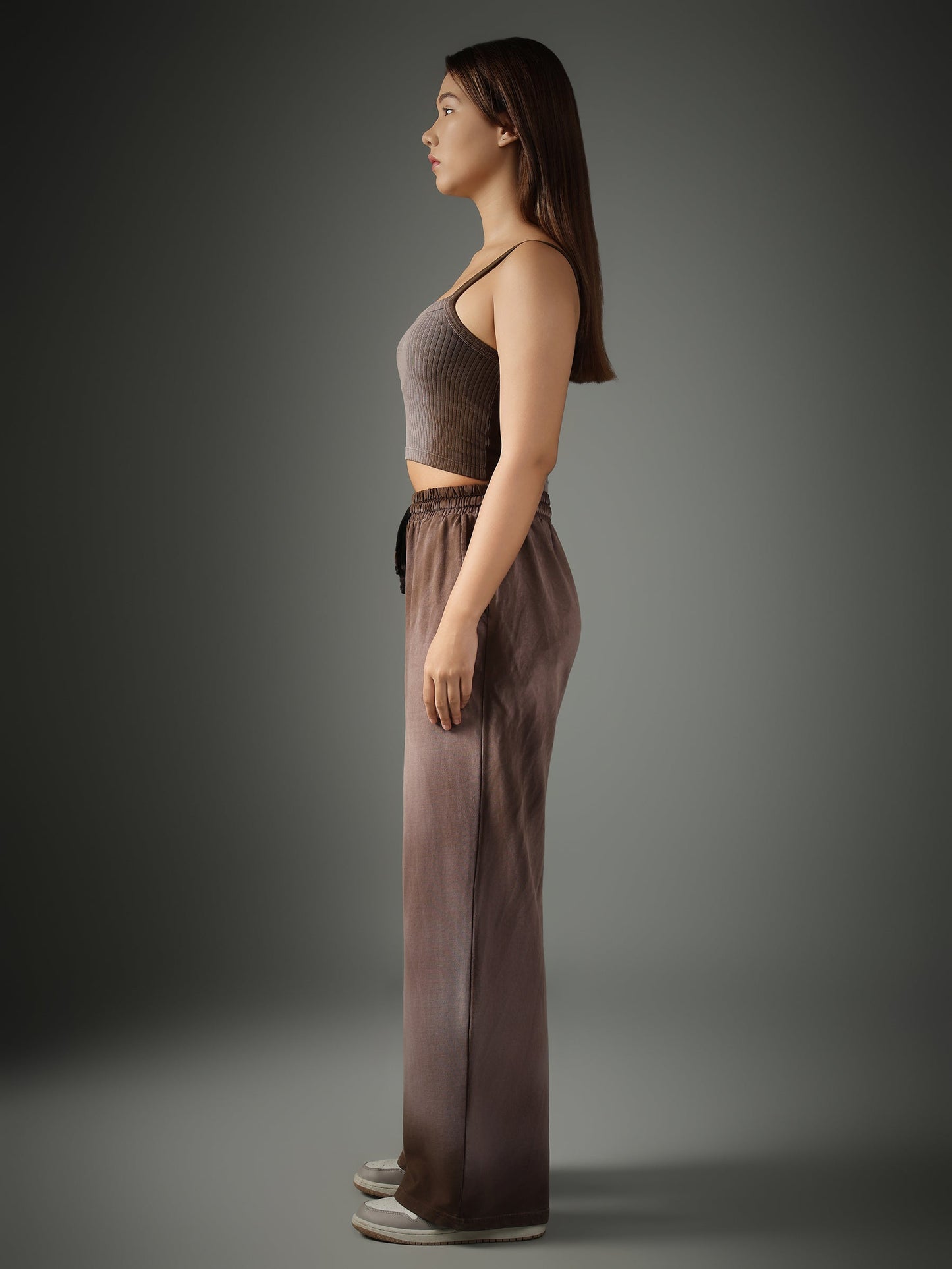 Spray Wash Baggy Joggers – Brown