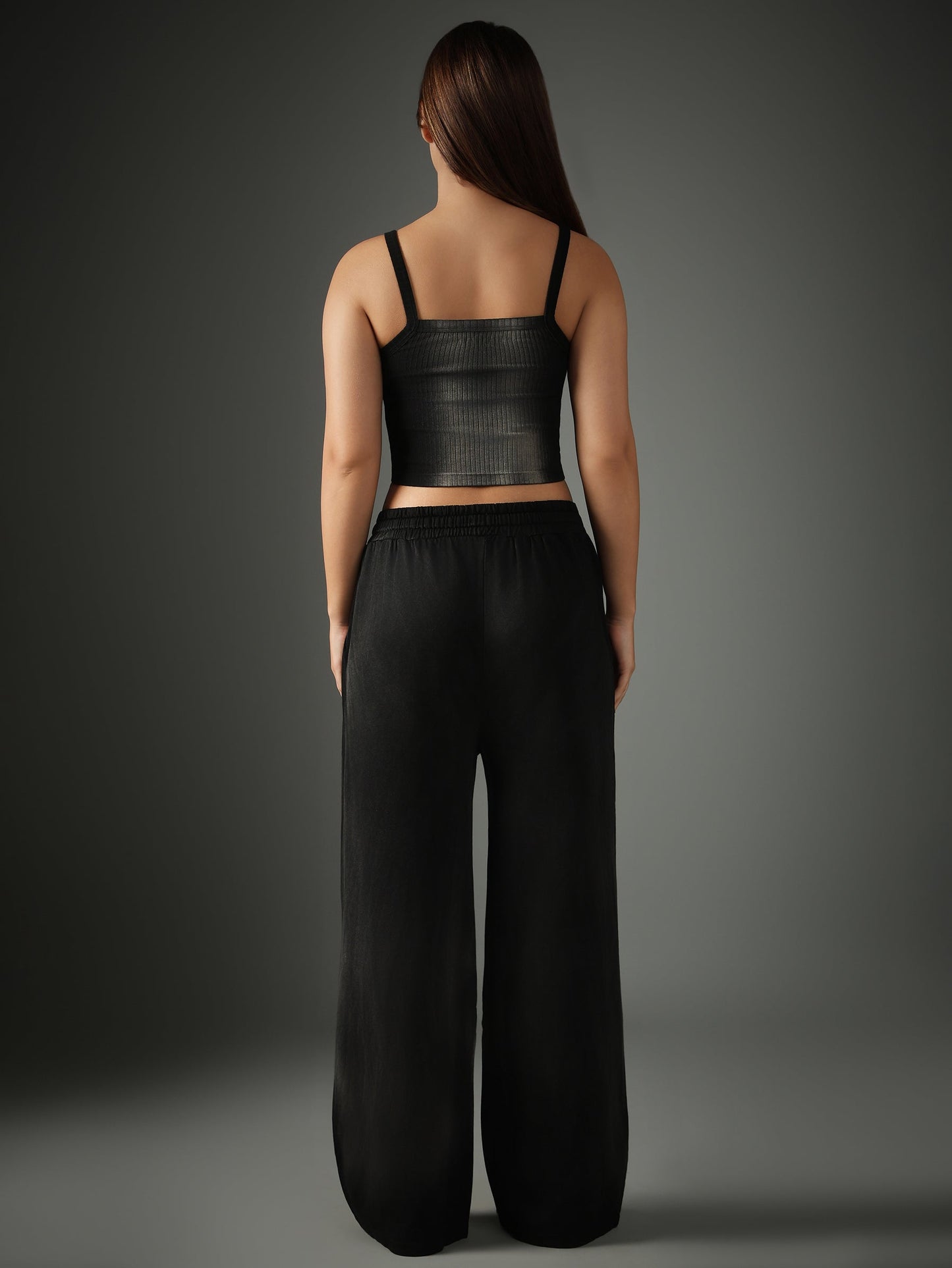 Spray Washed Crop Black