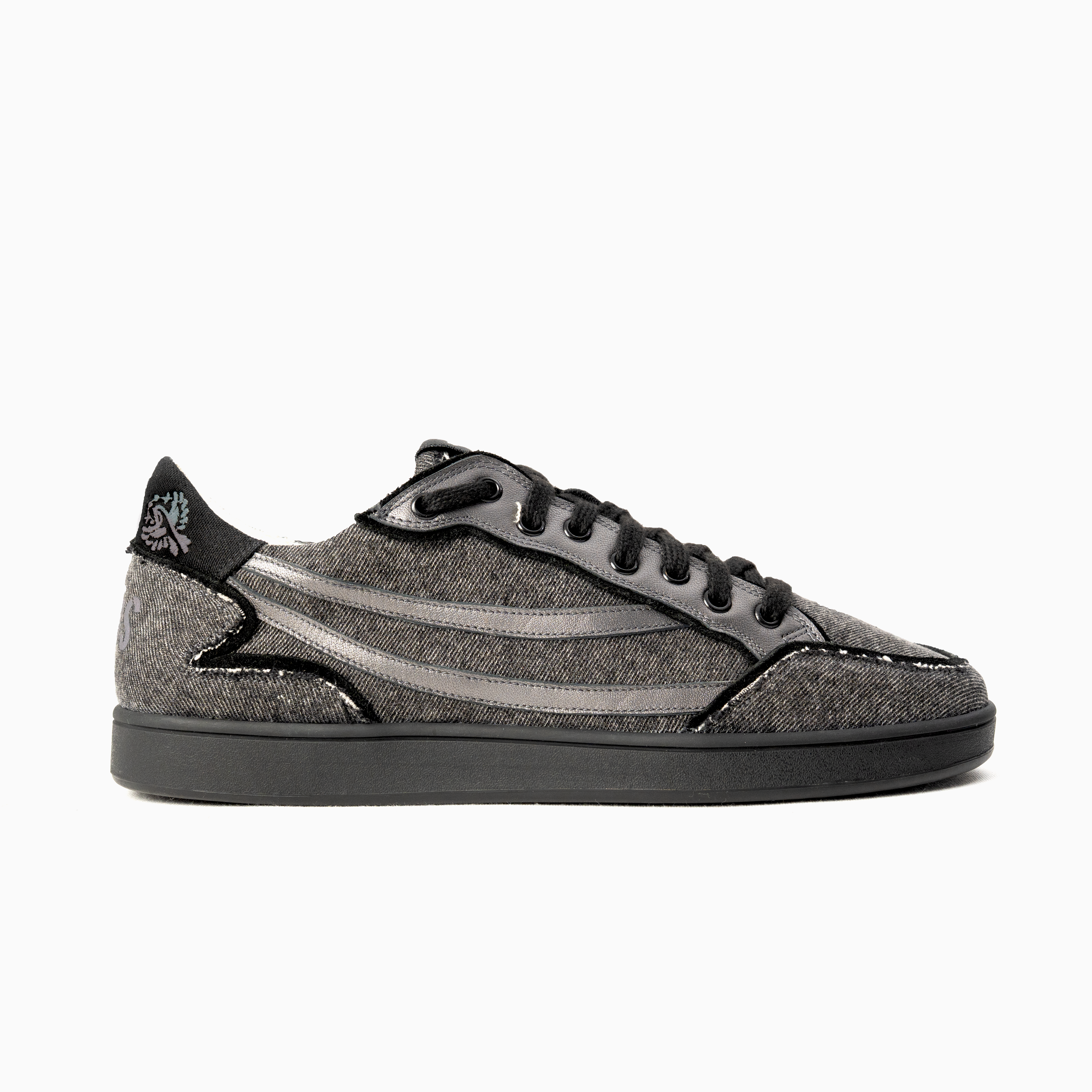 Gully Number 001 - Baaz Chaaya Grey for women | Gully Labs at Broadway
