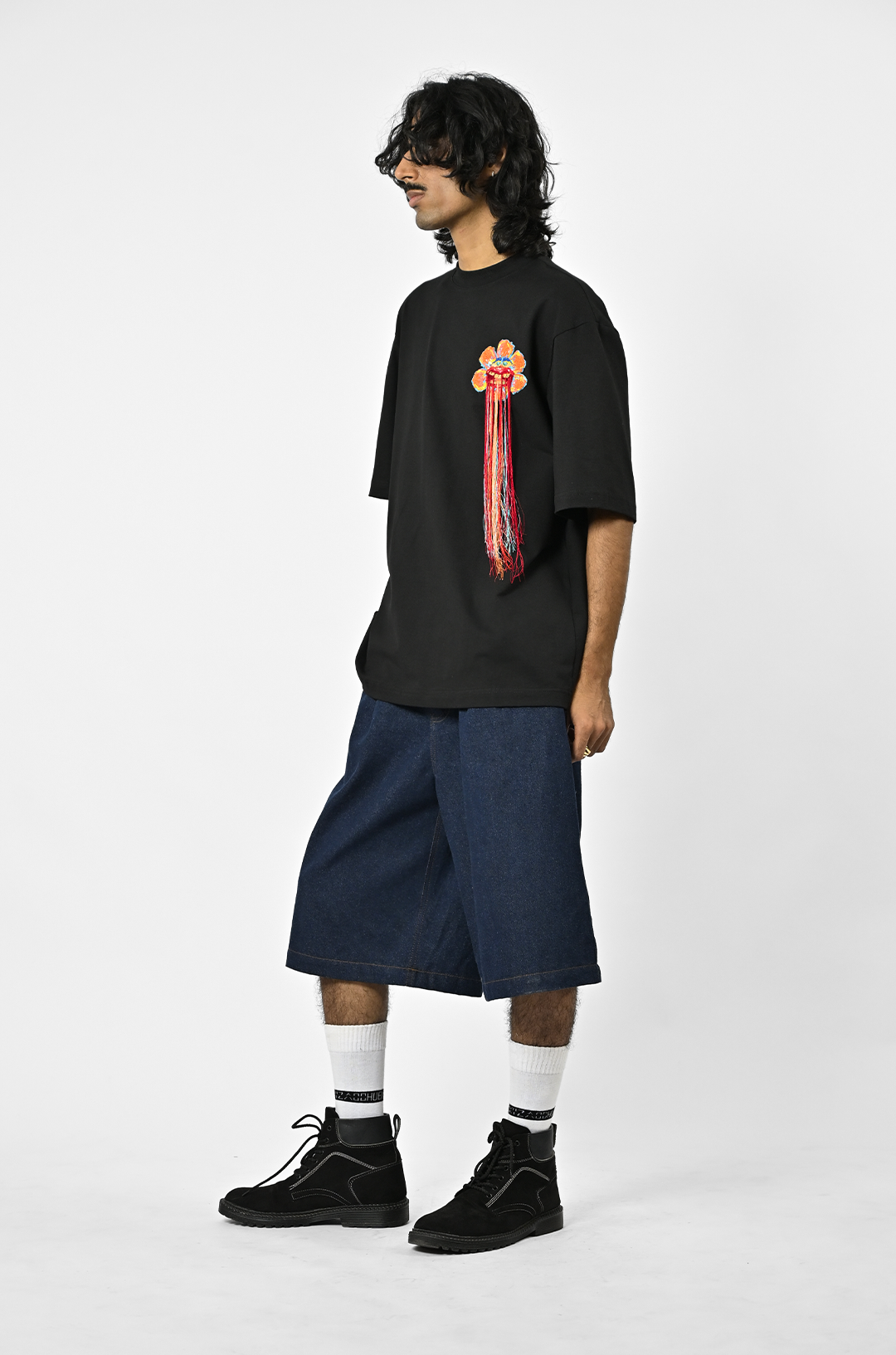 Hand-embroidered floral t-shirt (Black) | Huemn at Broadway