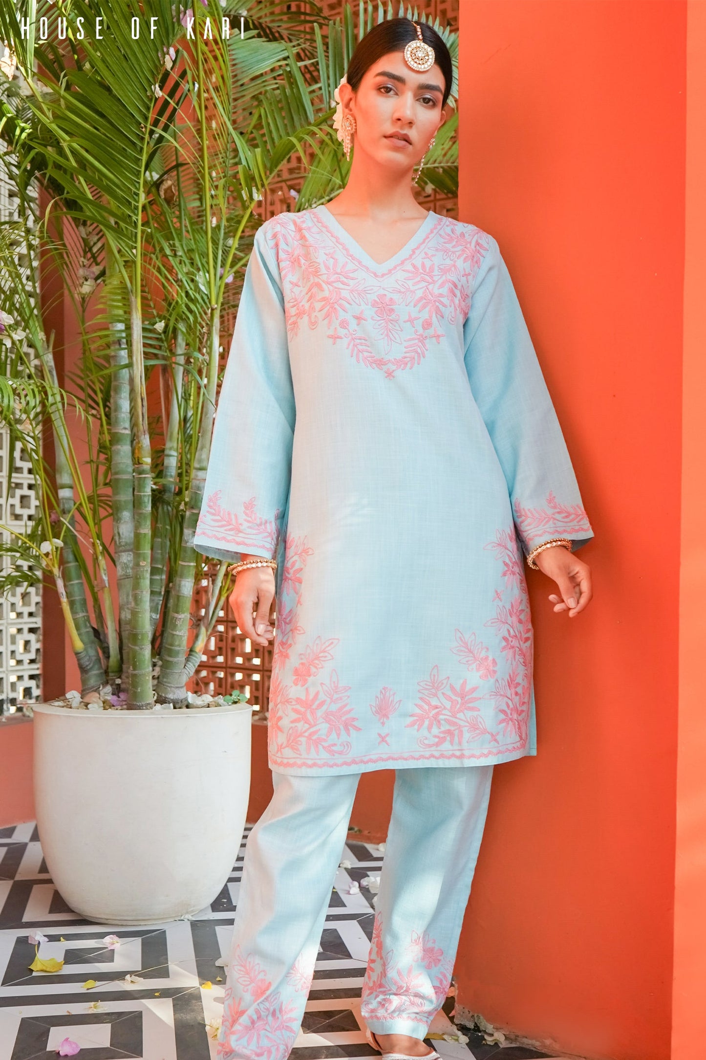 Kritika in Kashmiri Aari Work Cotton Kurta Set - Sky Blue