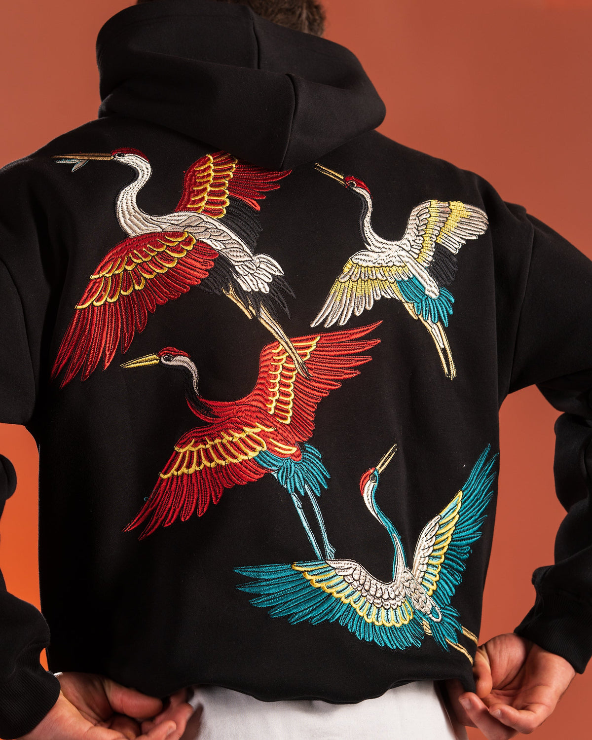 ETERNAL SKY HOODIE - BLACK