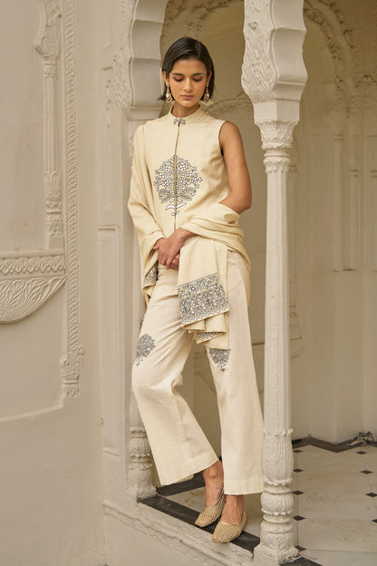 LINEN EMBROIDERED PANT SET WITH SHAWL