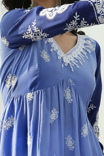Blue Ombre Scallop Embroidered Kurta Set