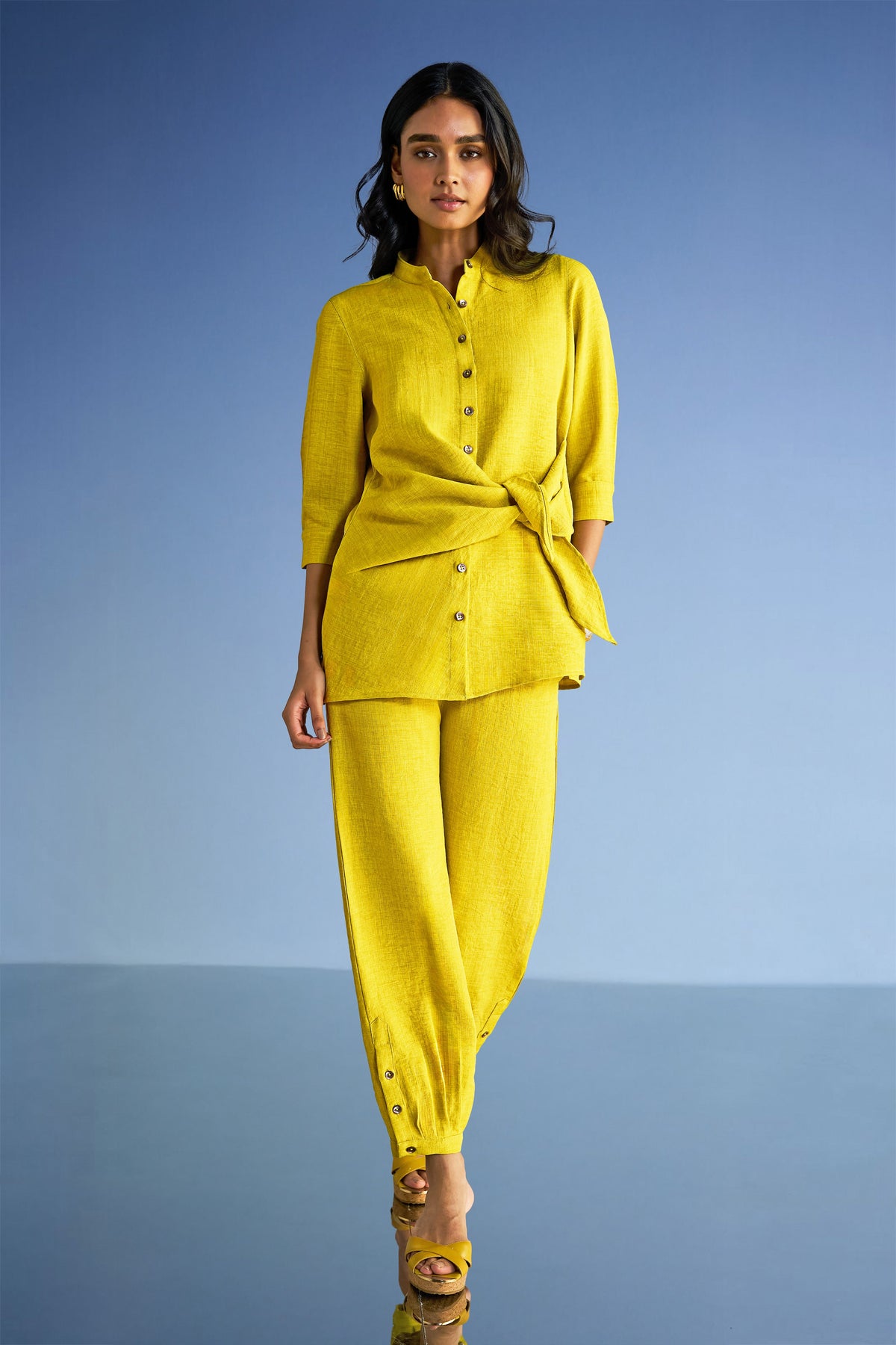 PLEATED LINEN-TEXTURED PANT