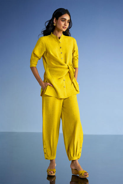 PLEATED LINEN-TEXTURED PANT