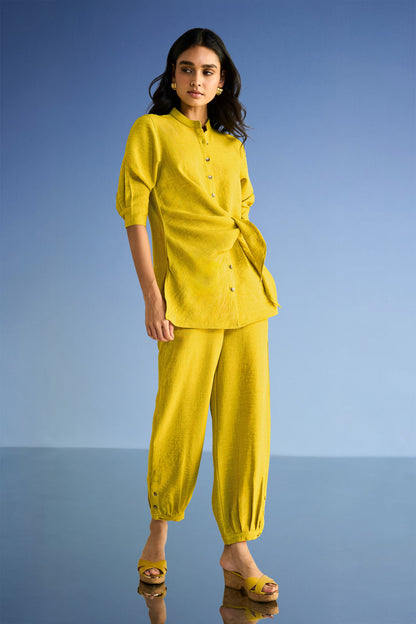 PLEATED LINEN-TEXTURED PANT