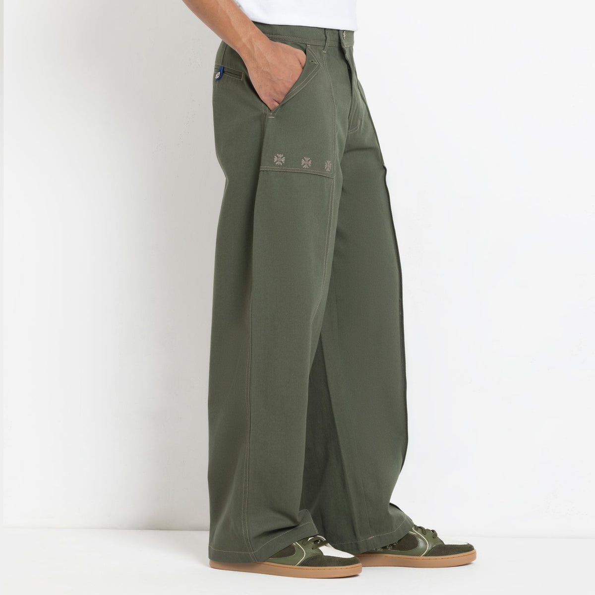 Kara - Pintuck Pant - Men