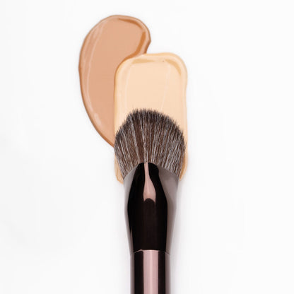 T02 Foundation Blending Brush