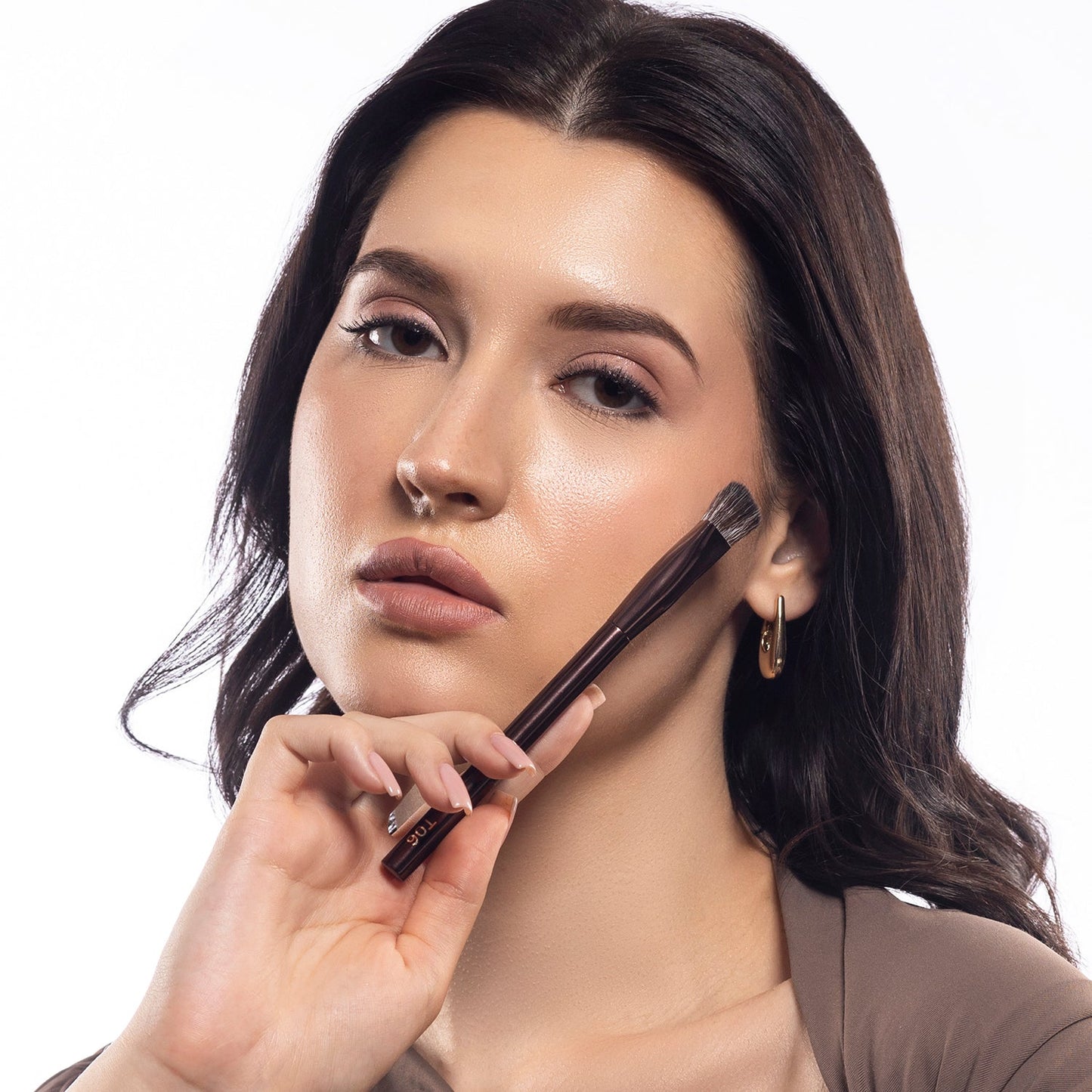 T06 Expert Concealer Brush