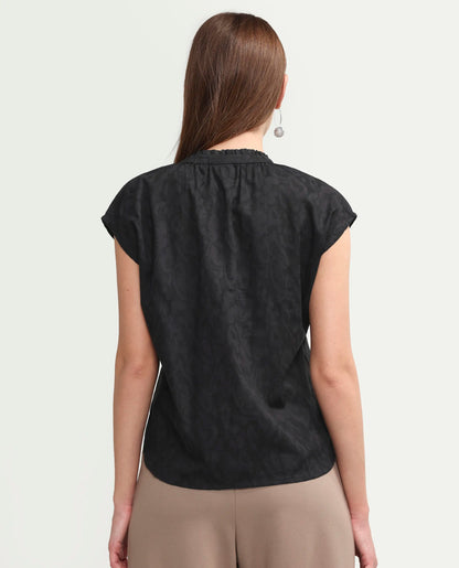 Rareism Women's Closia Black Cotton Half Sleeve Relaxed Fit Jacquard Top