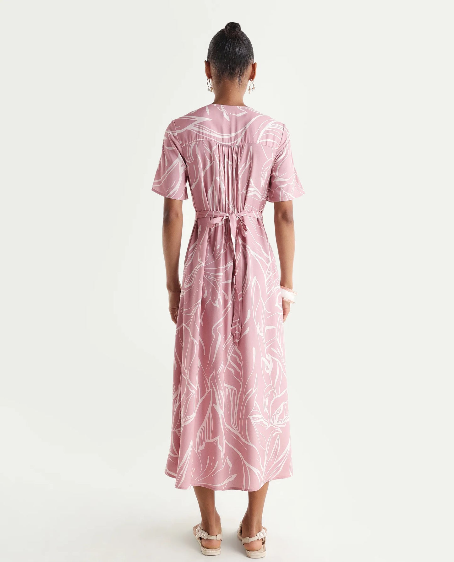 Rareism Women's Vatah Pink Viscose V-Neck A-Line Floral Print Dress