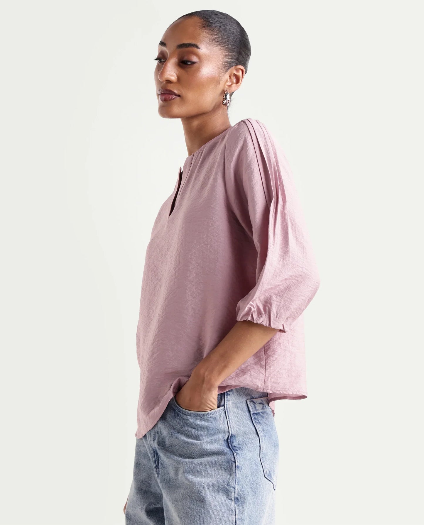 Rareism Women's Varekon Dusky Pink Viscose Blend V-Neck Relaxed Plain Top