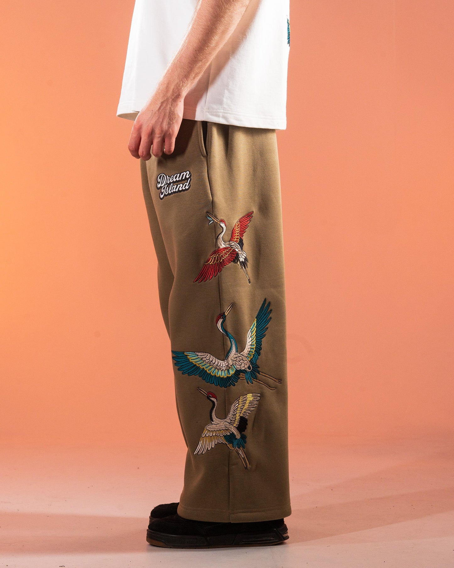 ETERNAL SKY SWEATPANTS - OLIVE