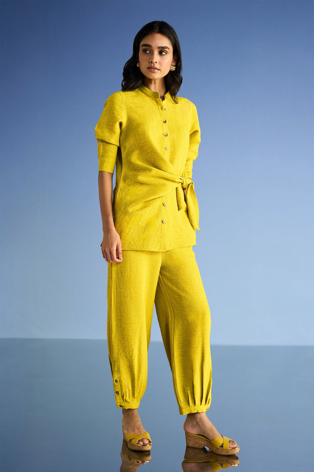 PLEATED LINEN-TEXTURED PANT