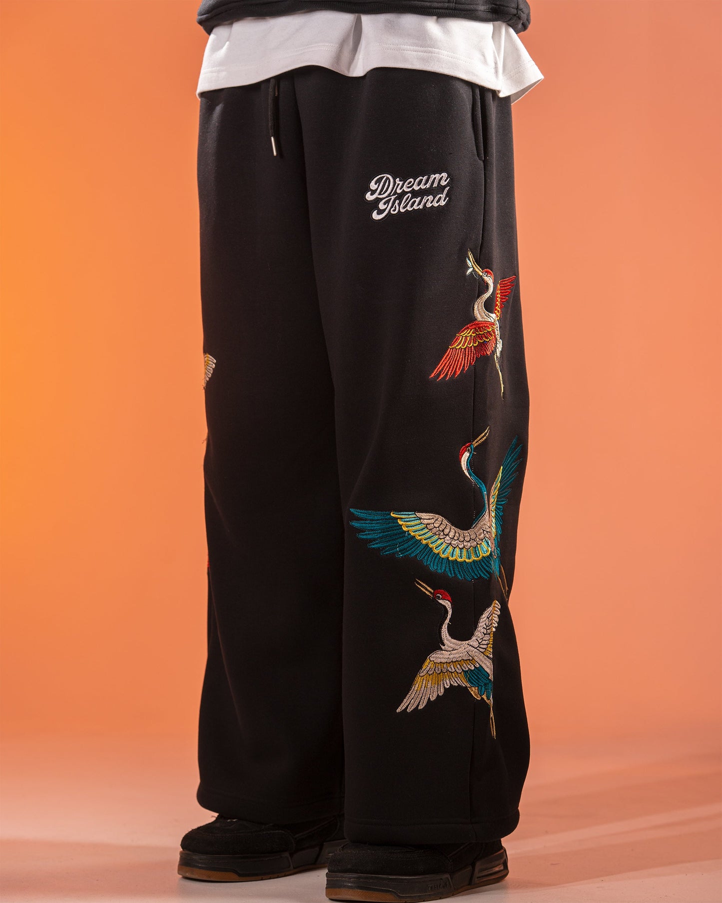 ETERNAL SKY SWEATPANTS - BLACK