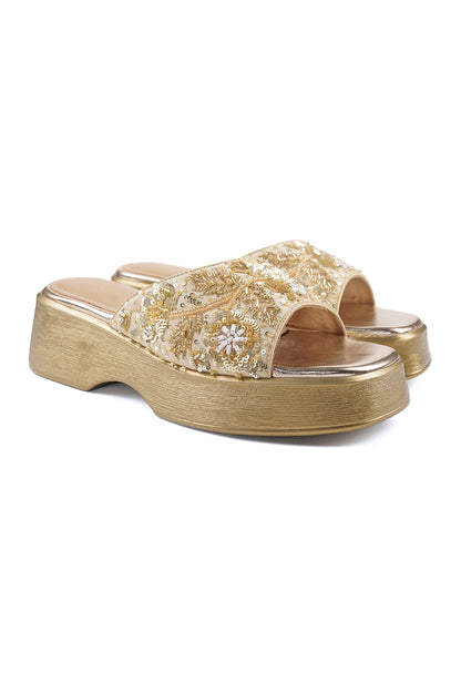 Miss Maple Wedge Sandals