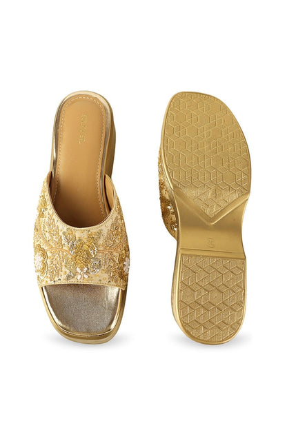 Miss Maple Wedge Sandals