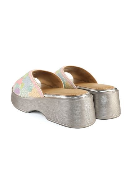 Ti Amo Wedge Sandals