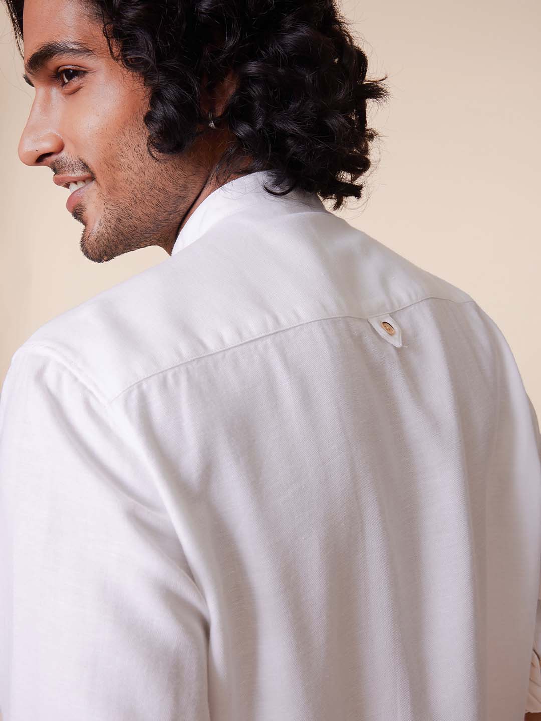 Extended Mandarin Collar White Shirt - Explore