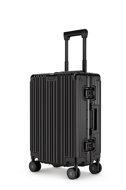 EUME aluminium black cabin - black wheels product image clean studio background