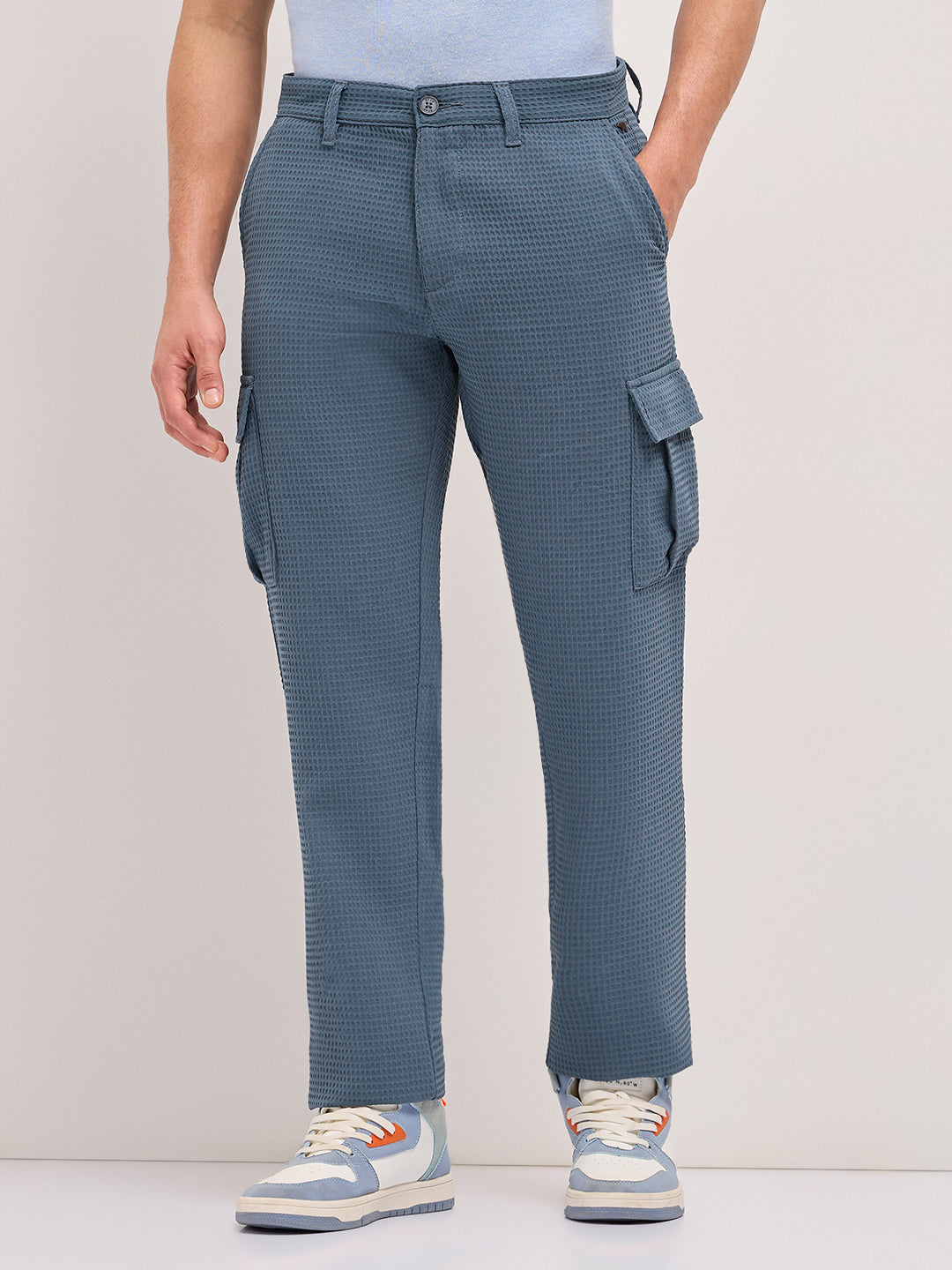 Men Textured Straight Fit Cargos CAR-GANEF-BL