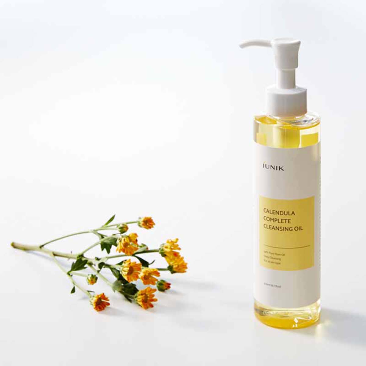 Iunik Calendula Complete Cleansing Oil 200ml