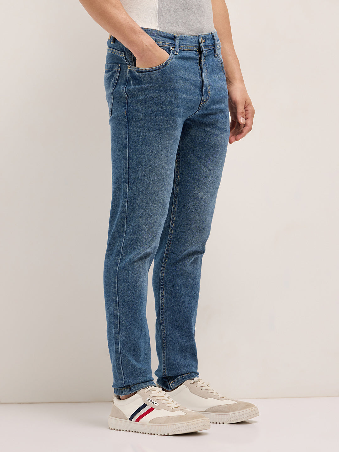 Men Light Fade Mid Rise Slim Fit Jean DBN-JAVI-MB