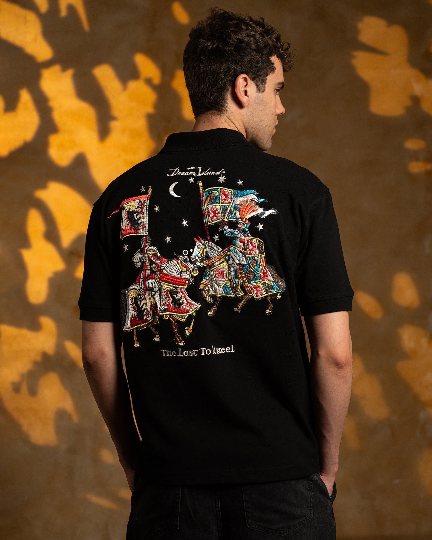 THE RECKONING POLO T-SHIRT - BLACK