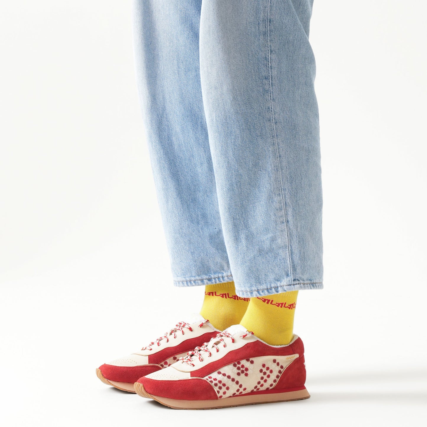 Gully Number 002 - 1980 Wizard Red