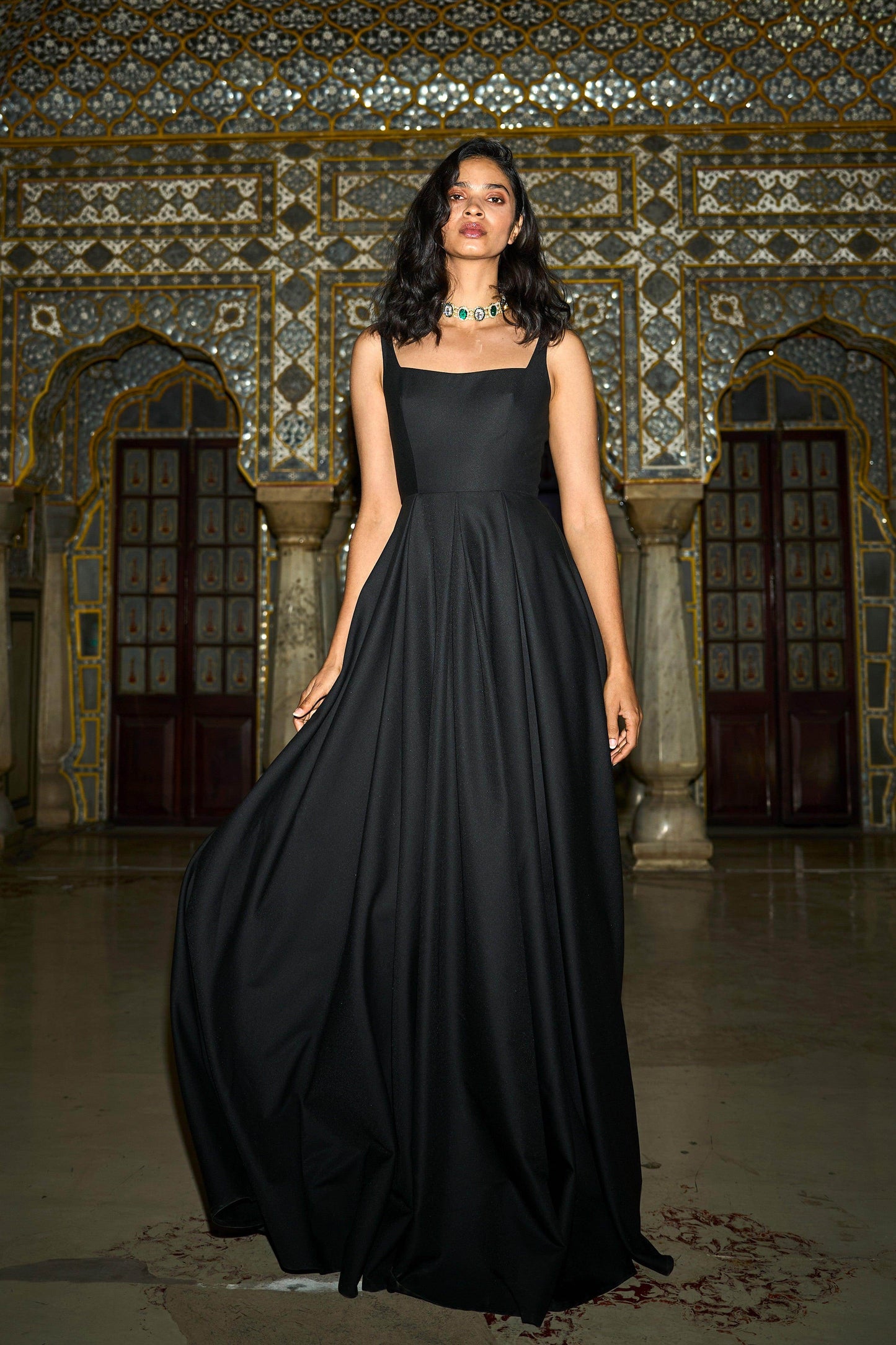 BLACK FLARE GOWN | Dash and Dot at Broadway