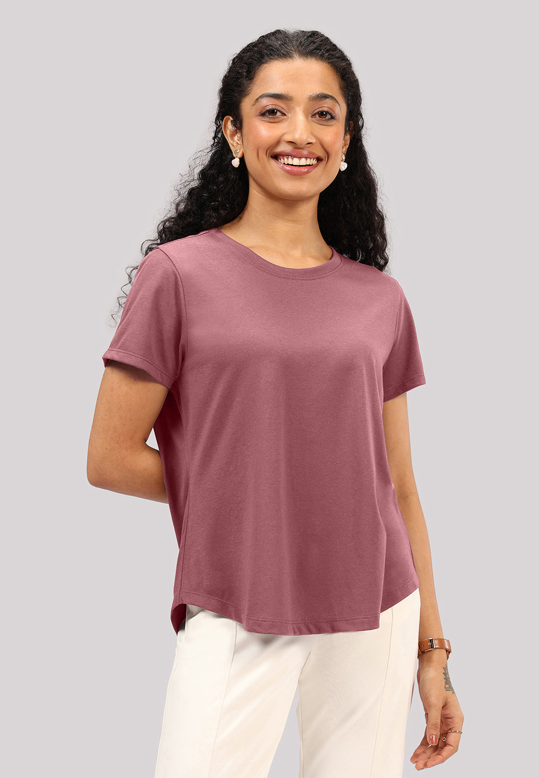 Cotton Pro Curved Hem Tee | BlissClub at Broadway