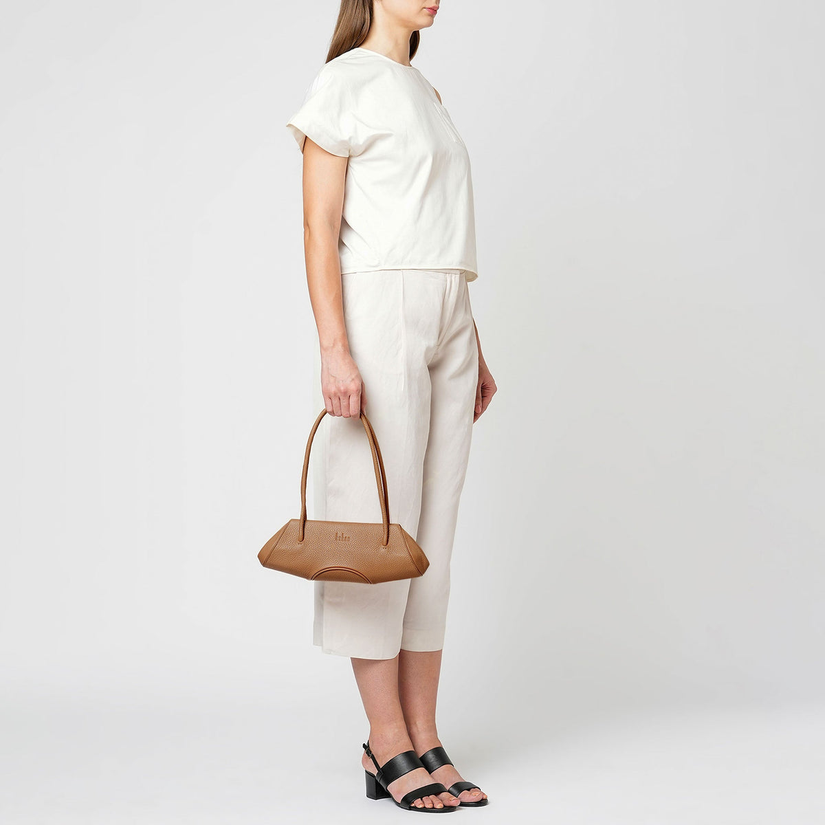 ELIZABETH BAGUETTE MINI PEBBLE BROWN