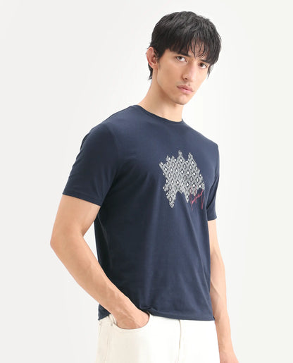Rare Rabbit Men's Erine Navy Cotton Blend Fabric Half Sleeve Crew Neck Regular Fit Graphic Print T-Shirt
