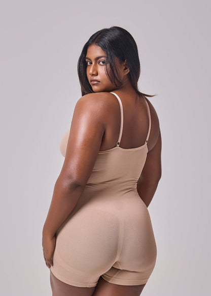 Essentials Mid Thigh Bodysuit Bodyshaper